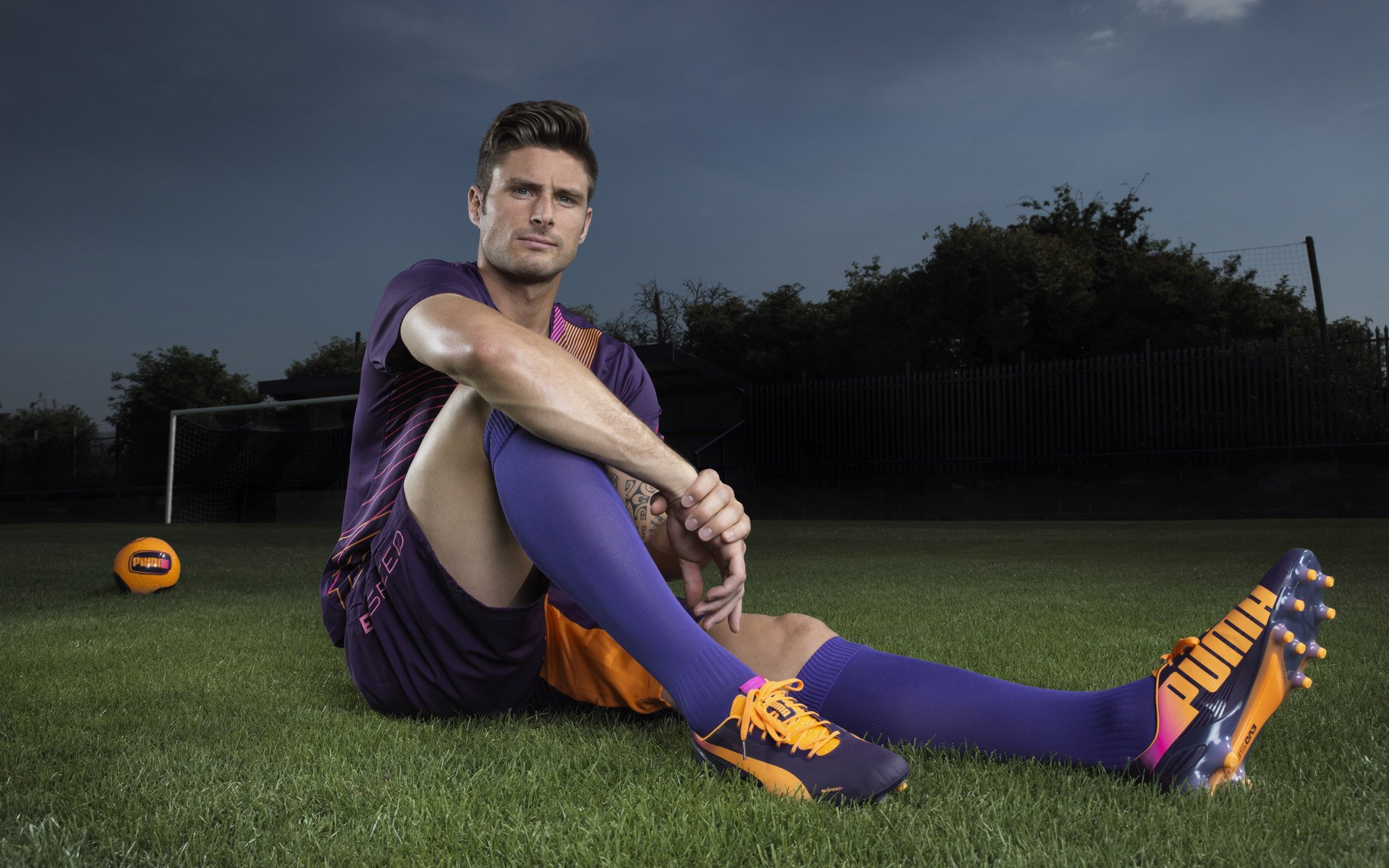 开云体育官网-德甲争冠战之夜,努涅斯,那个在寂静中爆发的沉默刺客